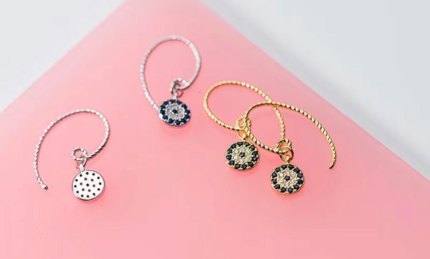 Унждаг evil eye ээмэг