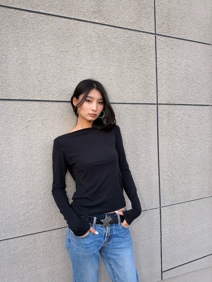 Backless top