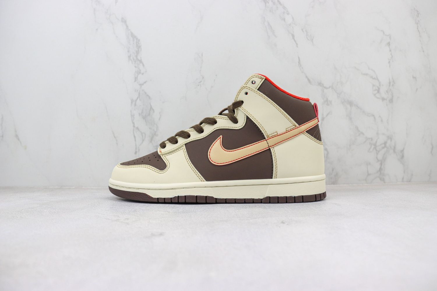 Nike Dunk High SE Baroque Brown