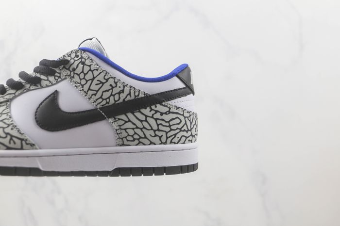 Nike x Supreme SB Dunk Low Pro 'White Cement' 