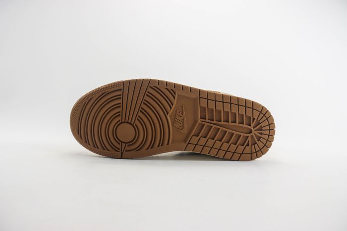 Jordan 1 Low SE Hemp Light British Tan