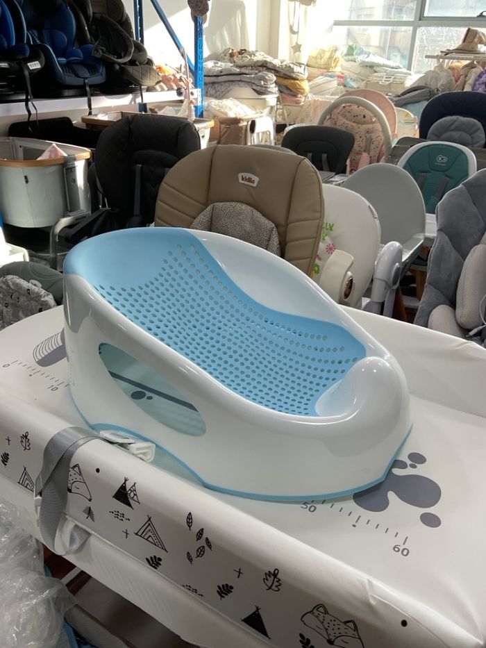 Deluxe baby bather 