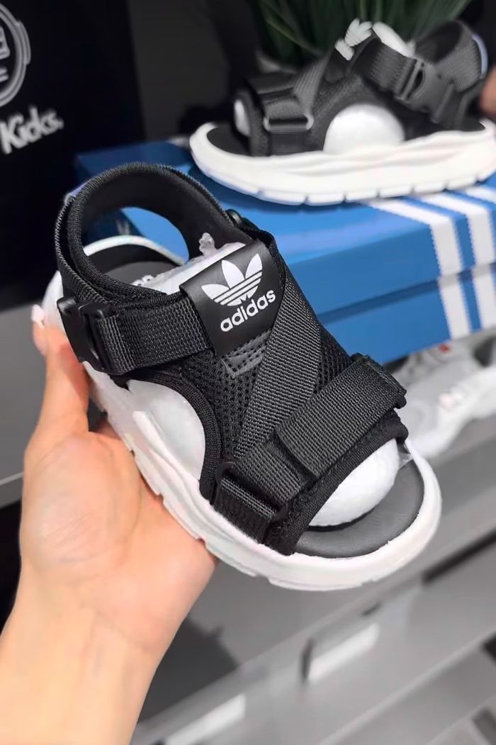 Adidas Sandal Black HEI