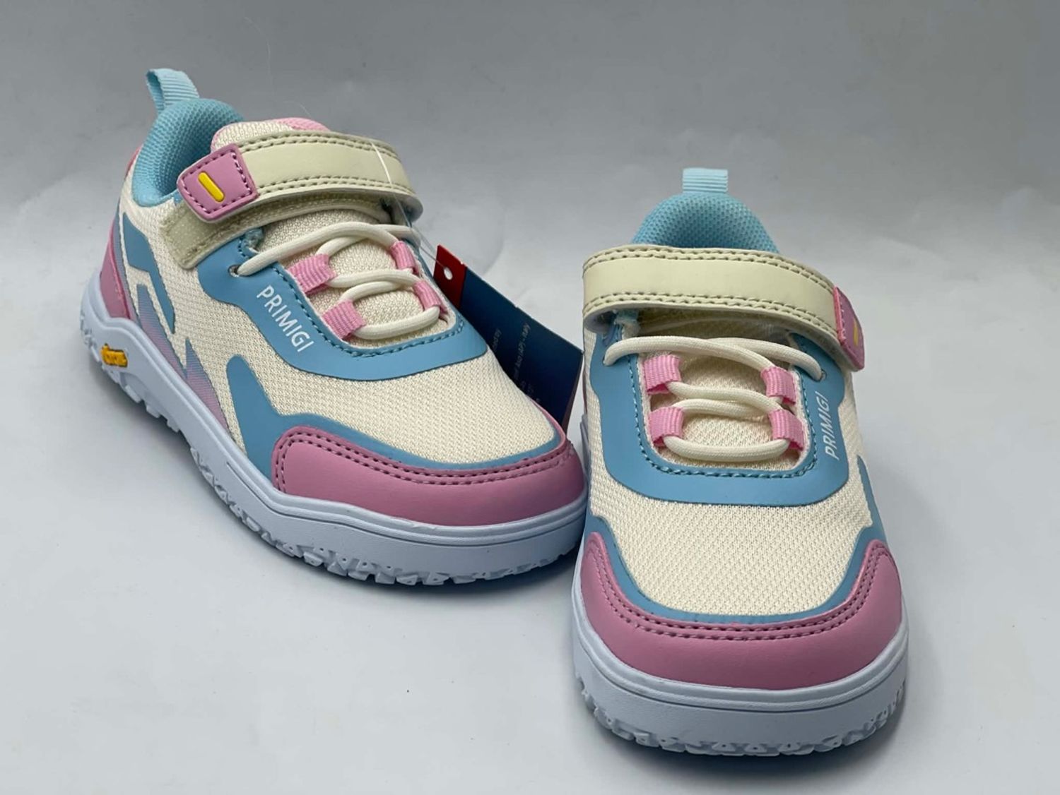 Primigi kids sneakers