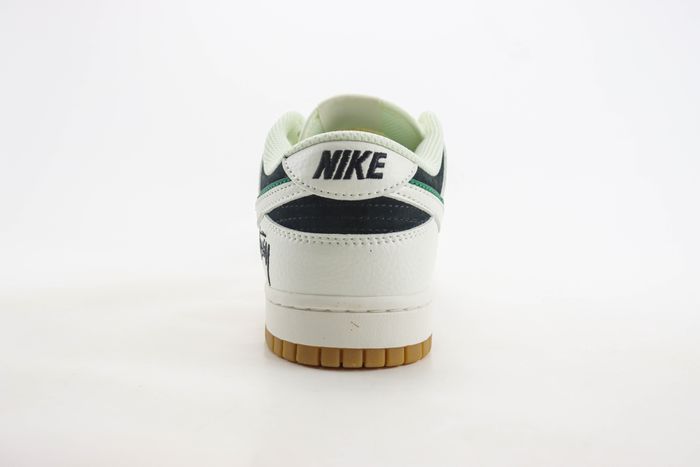 Nike SB Dunk Low x Stussy 58 