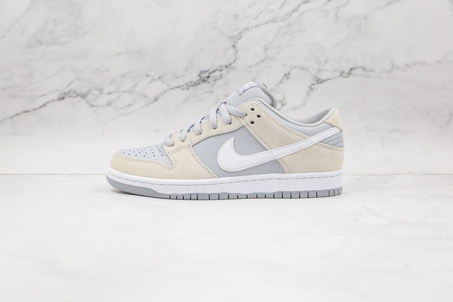 Nike SB Dunk Low 'Summit White' 