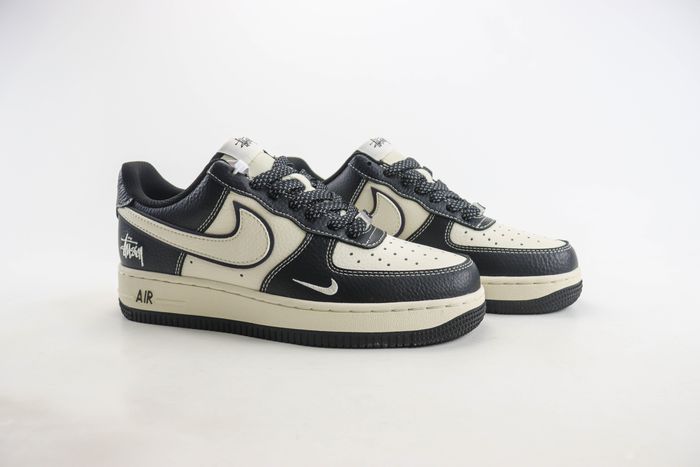 Nike Air Force 1 Low x Stussy 66