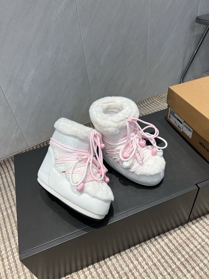 Moon Boot 2025 “White Pink Fur”