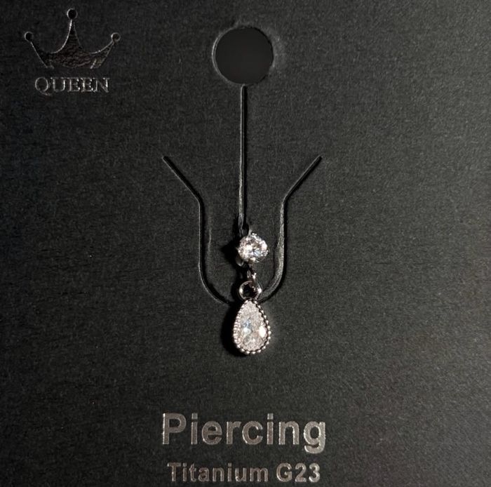 Мөгөөрсний ээмэг