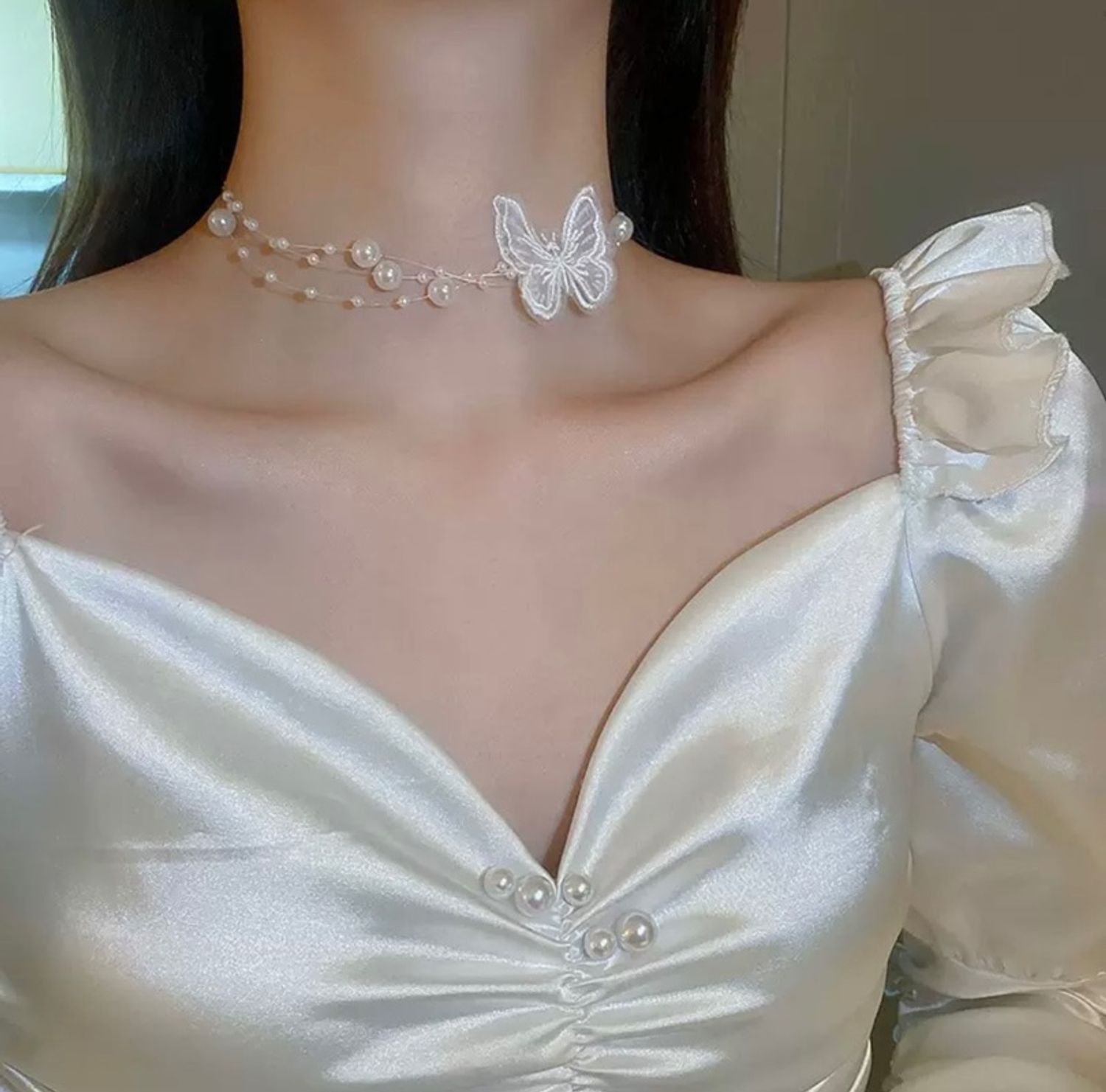 Эрвээхийтэй чокер