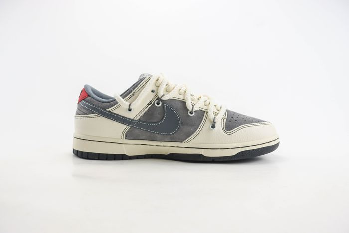  Nike SB Dunk Low x Stussy 63 