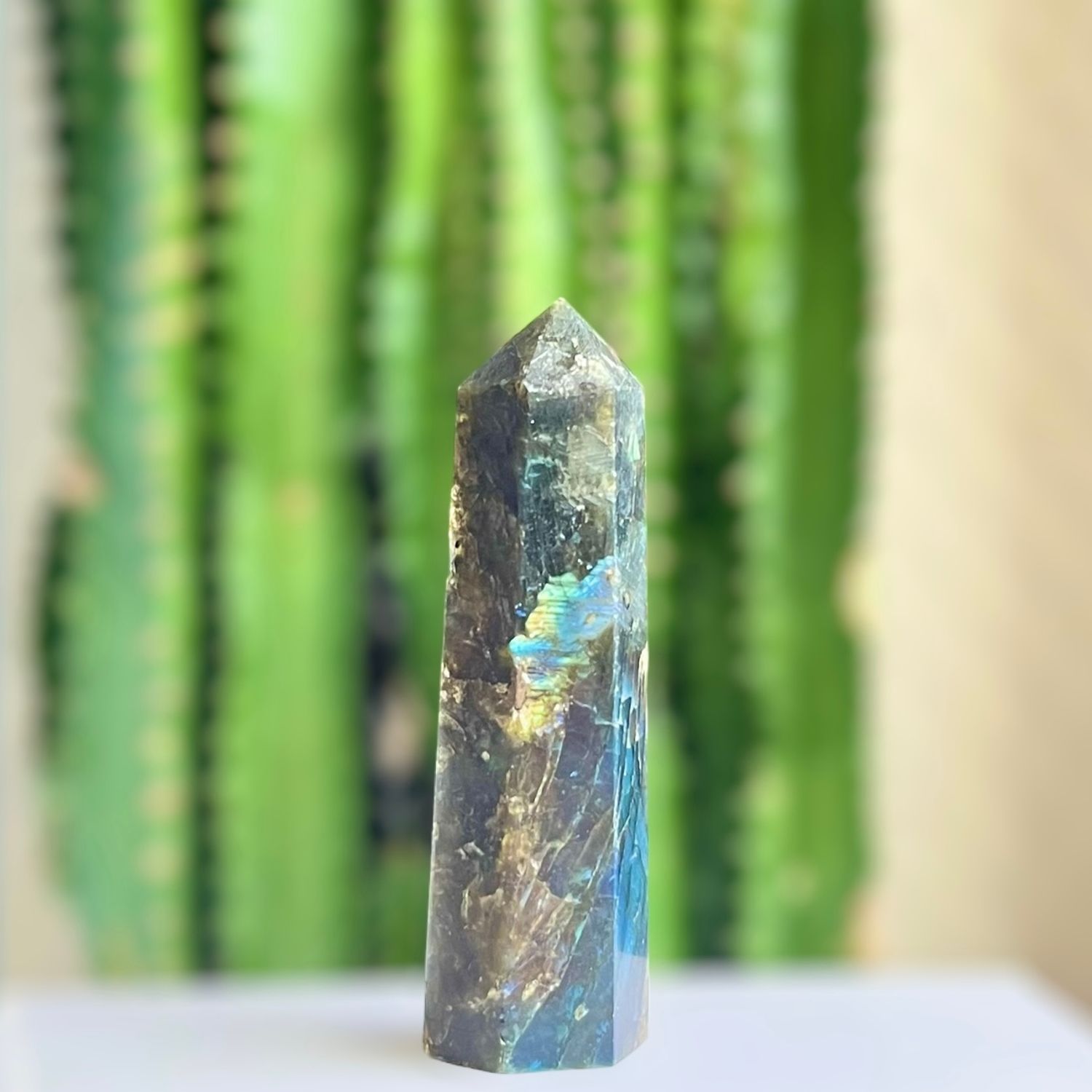 Лабрадорит | Labradorite