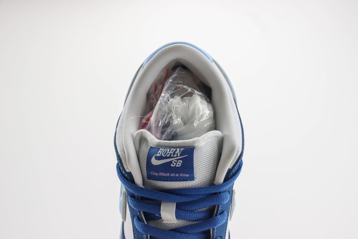 Nk SB Dunk Low x Born x Raised 