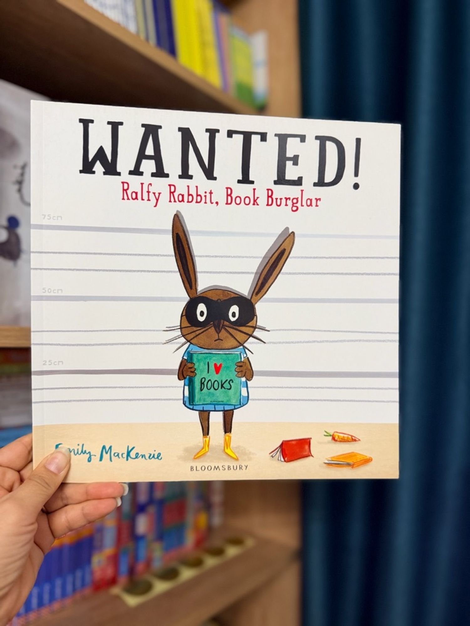 WANTED! Ralfy Rabbit, Book Burglar