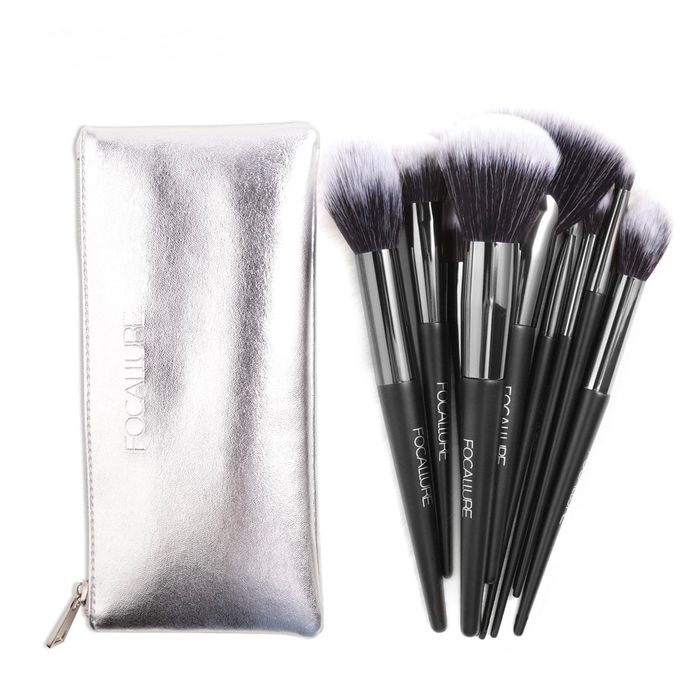 Make up brush +bag