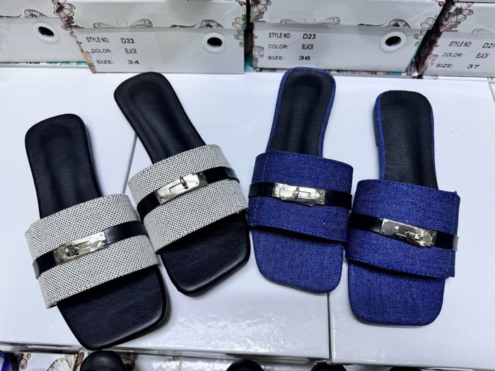 Шууд углаж өмсөх хөлд тухтай 