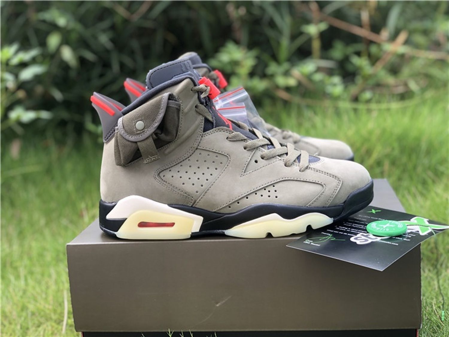 Air Jordan 6 Retro Travis Scott Olive 