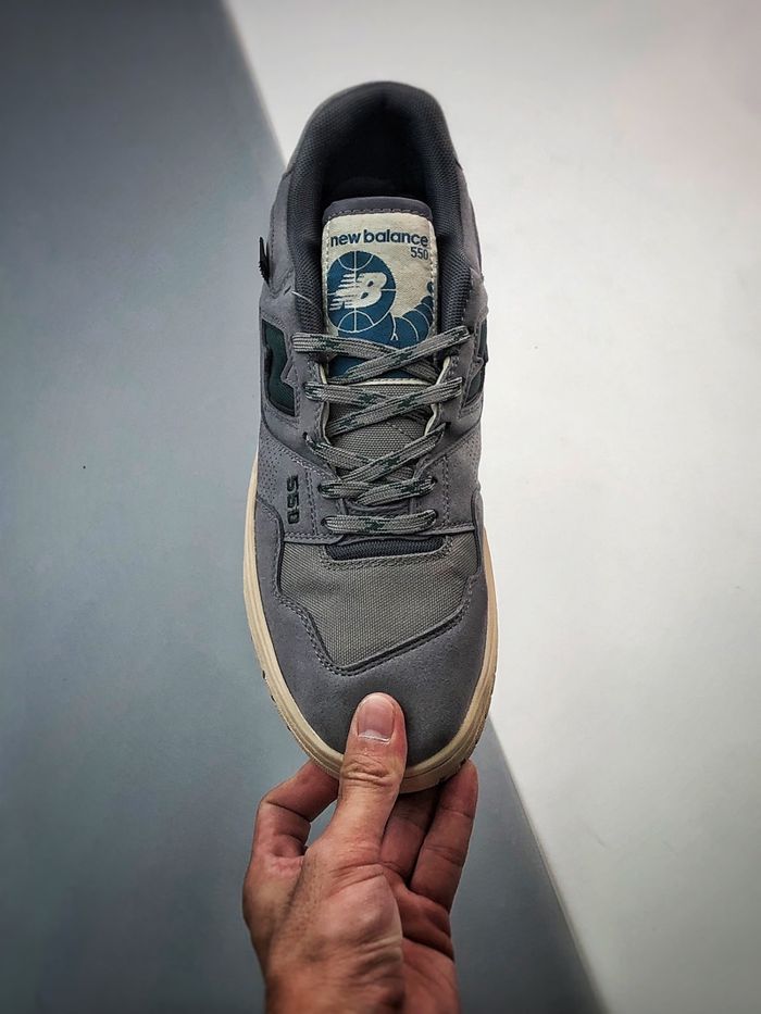 New Balance 550