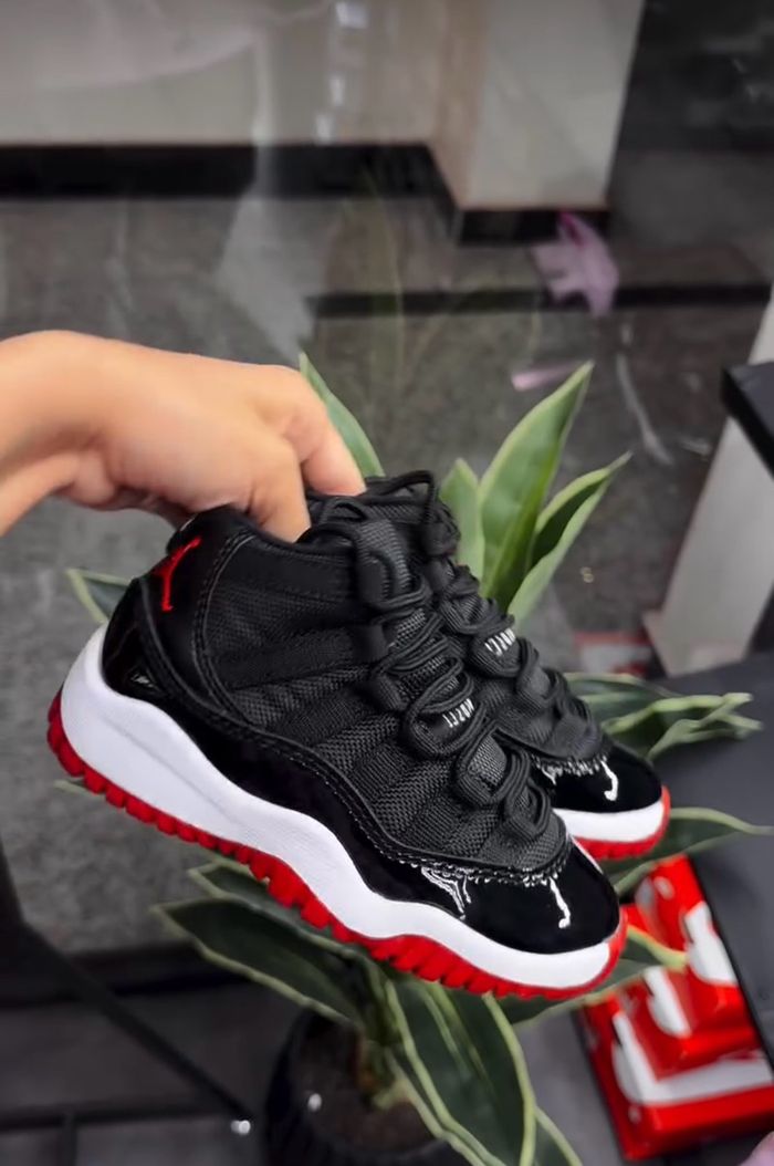Air Jordan 11 High Bred