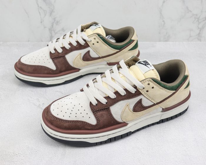 Otomo Katsuhiro x Nike SB Dunk Low Green Brown 