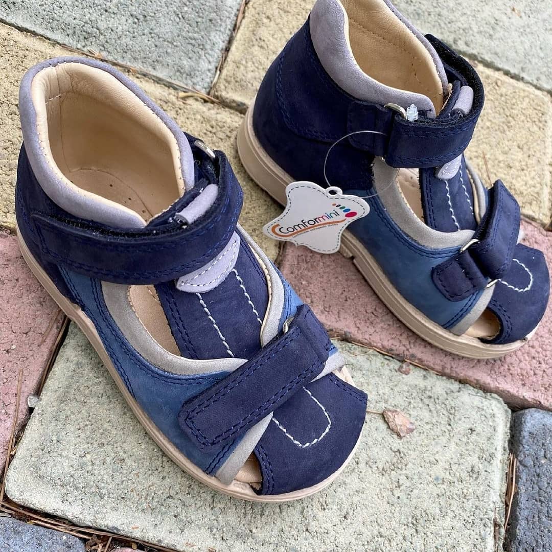 📍 Манай хаяг✅ 3,4 хороолол эцэс Имарт 3 давхар 302 тоот  📍 ✅ 100 айл хангай хотгоны баруун талд Go To market 2 давхар А-302 тоот 🦶🏻👨🏻‍💻 Хөлийн оношилгоо анализ хийгдэж байна