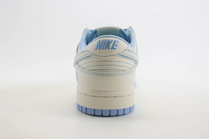  Nike SB Dunk Low x Stussy 115