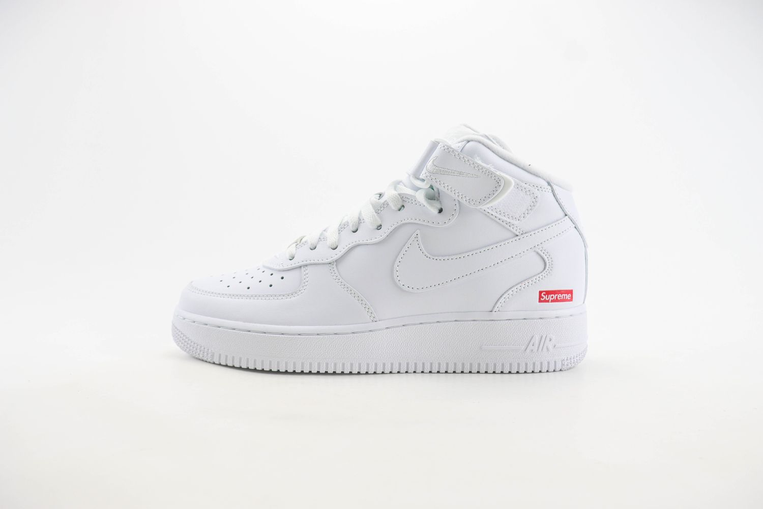 Nike Air Force 1 Mid x supreme 79