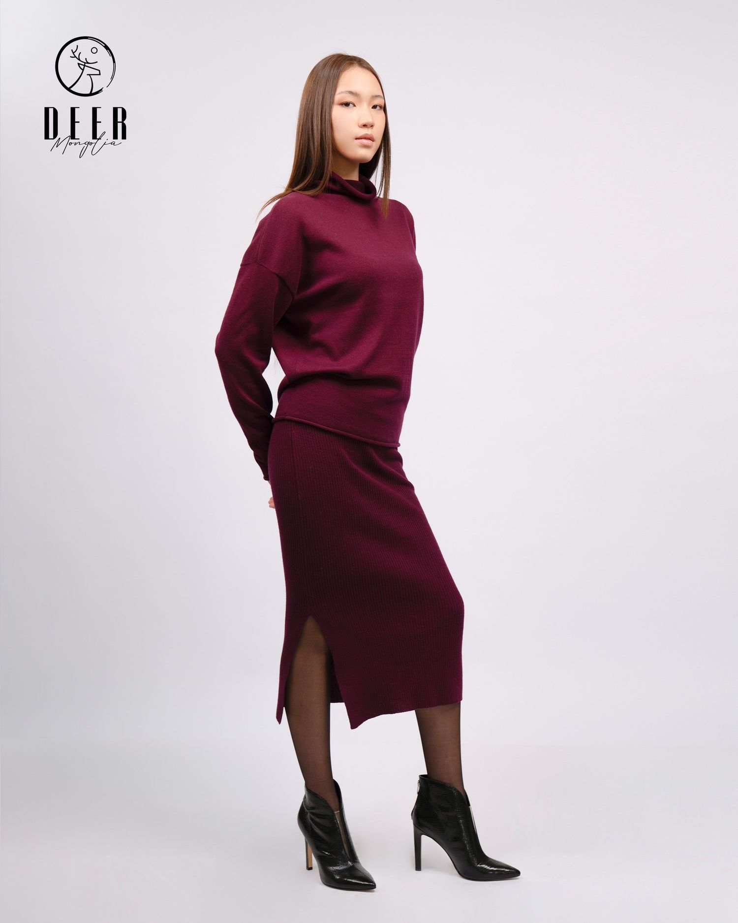 burgundi sweater