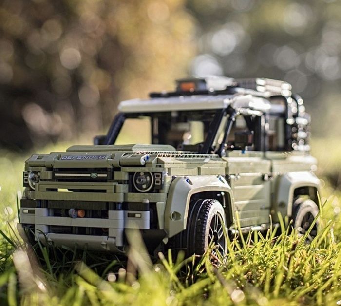 land Rover Defender 