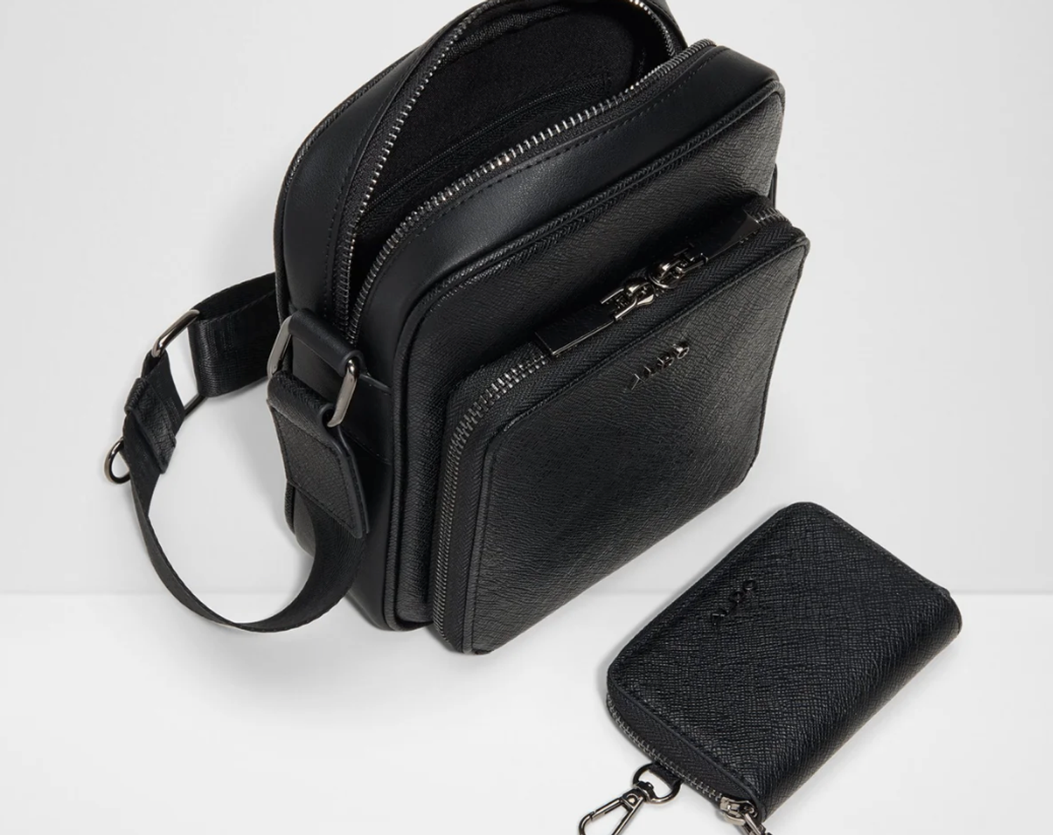 https://cdn.zochil.shop/f21b6b90-2249-4c01-9b08-c3a157dd760e_t1500.png