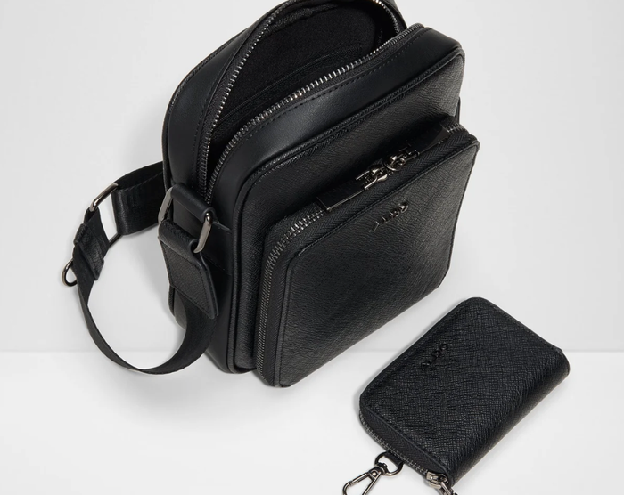 https://cdn.zochil.shop/f21b6b90-2249-4c01-9b08-c3a157dd760e_t700.png