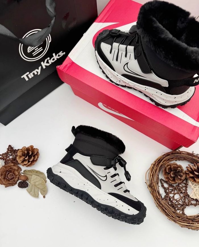 Nike ACG Mountain Fly