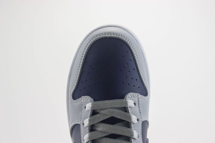 Nike WMNS DUNK LOW SP "WOLF GREY"