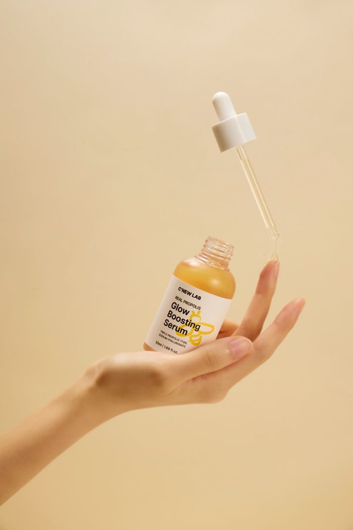 C New Lab Glow Boosting Serum