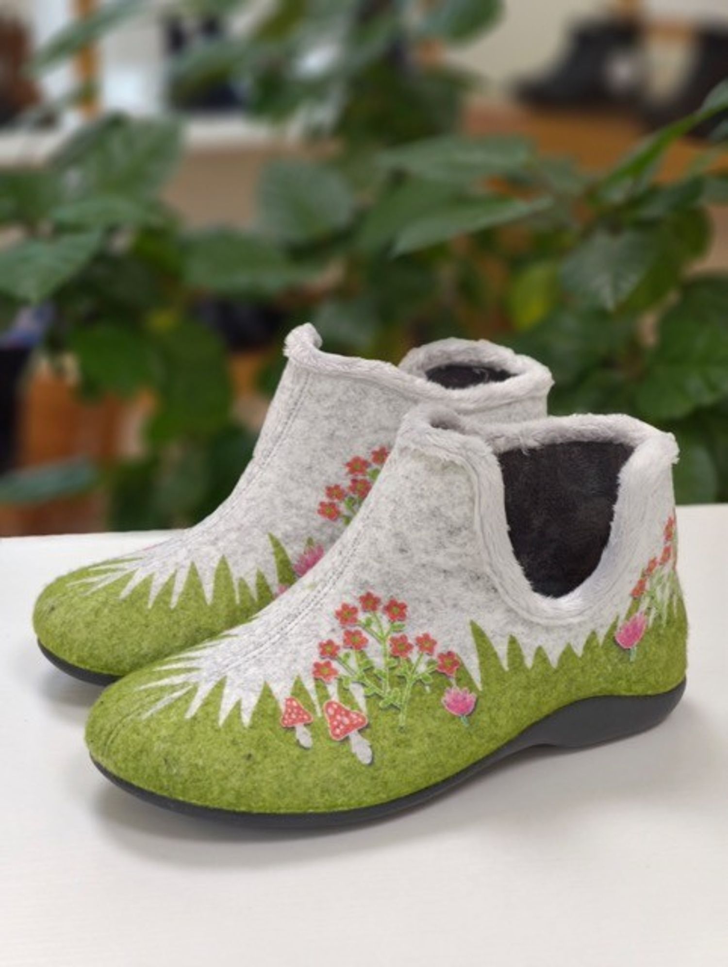 Marpen Slippers /tw63/