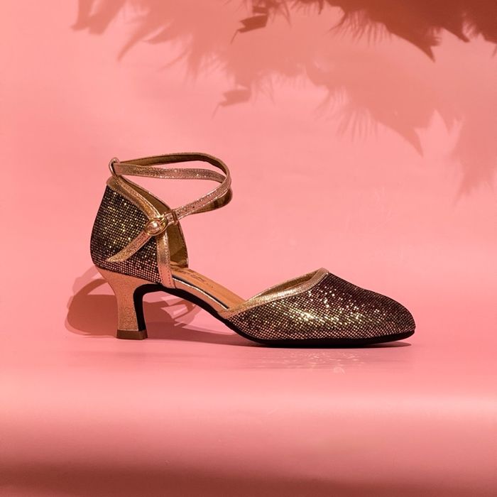 Бүжгийн гутал /шинэ загвар/