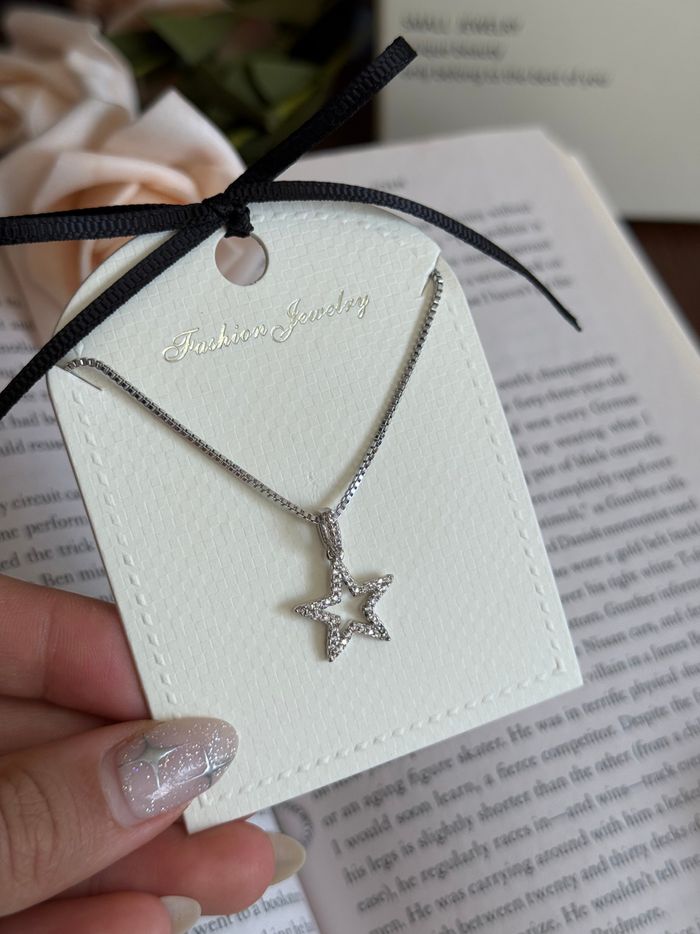 LUM SILVER NECKLACE
