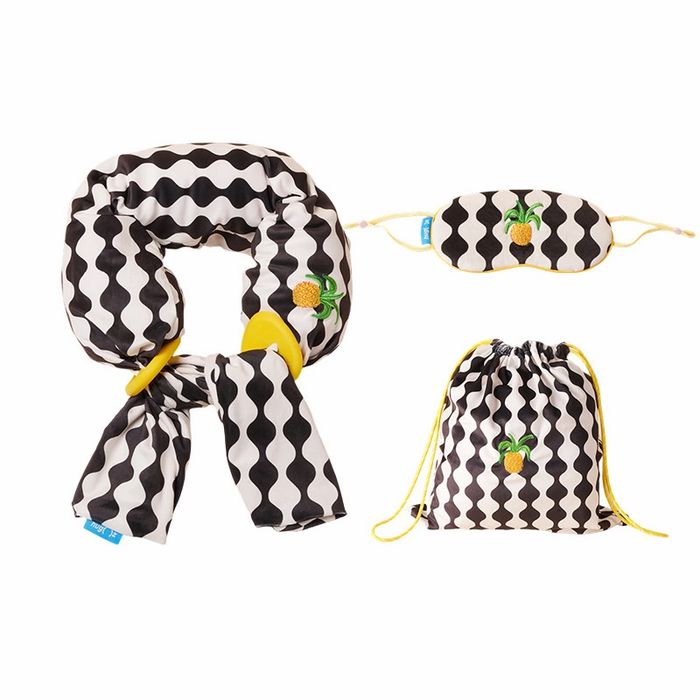 https://cdn.zochil.shop/f323a881-2f9a-41c8-b35d-3ae4c46c97b4_t700.jpg