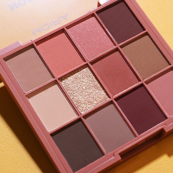 Moira modern beauty palette