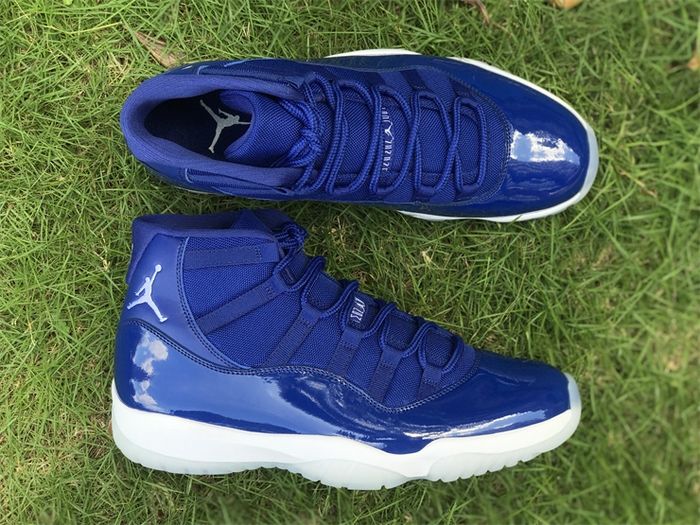 AIR JORDAN 11 RETRO ROYAL BLUE