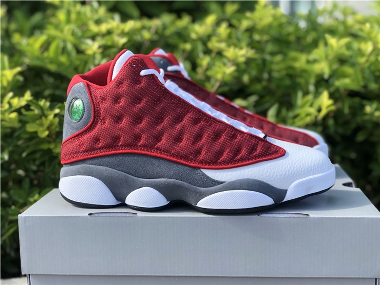 Air Jordan 13 “Red Flint” 