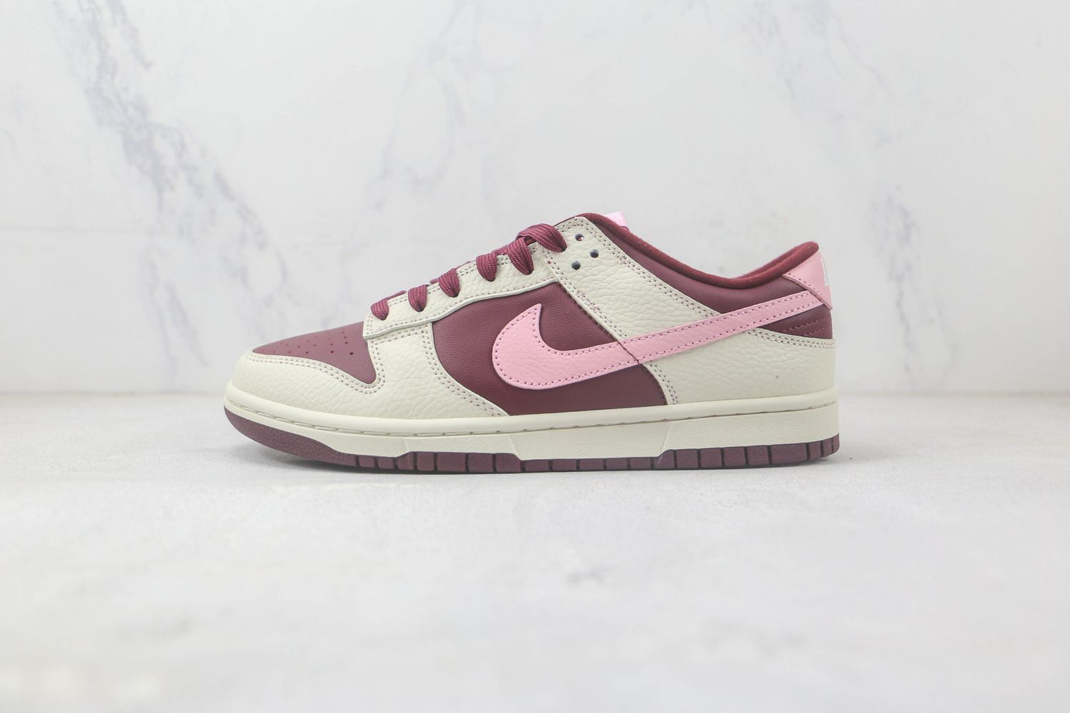 Nike Dunk Low Retro Premium Valentine's Day