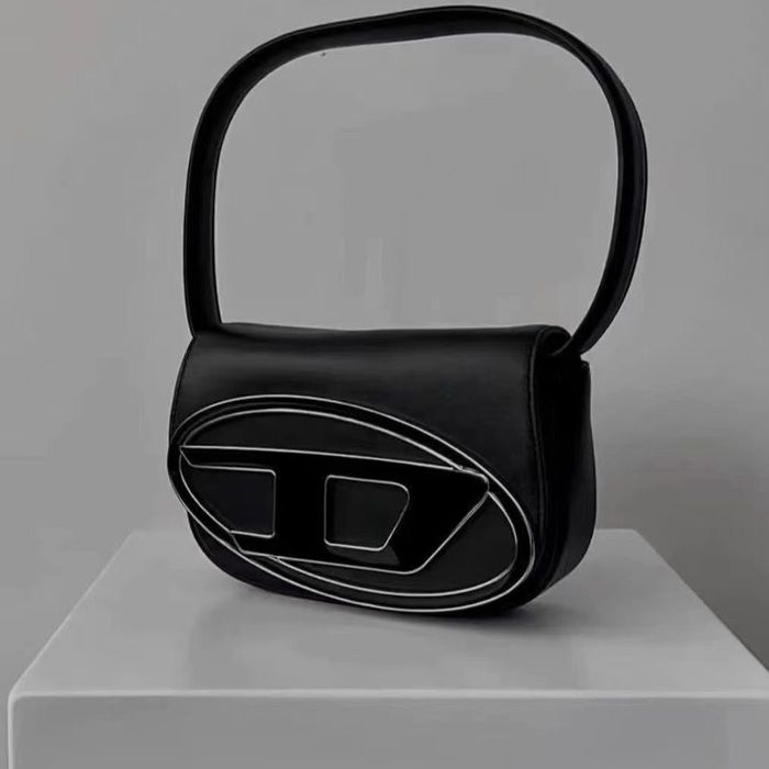 Diesel цүнх