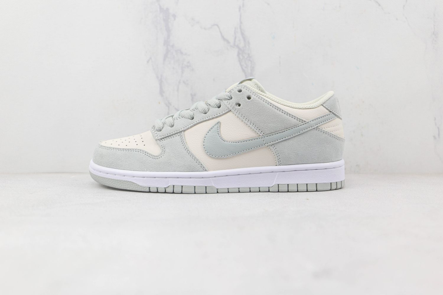 Dunk Low Retro PRM Vast Grey/Summit White 