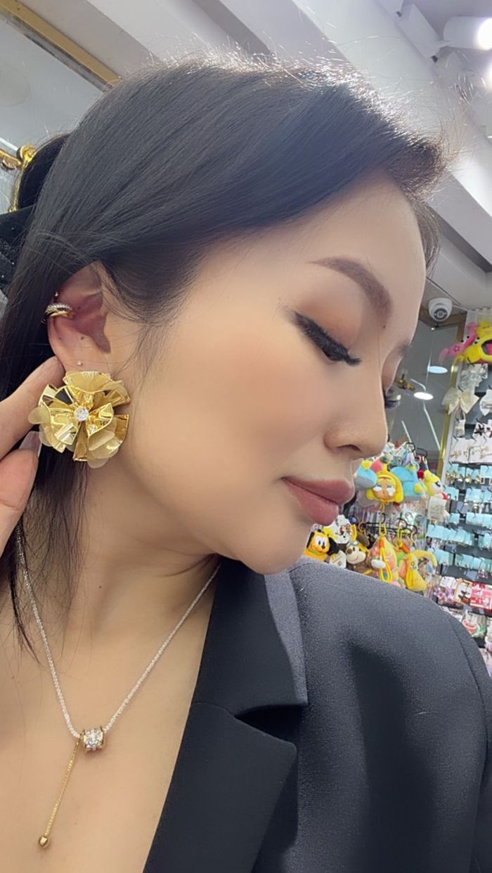 шинэ загвар ээмэг 