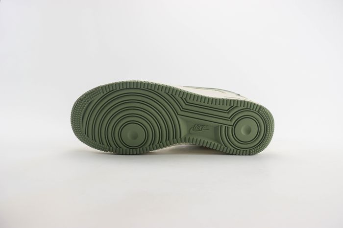 Nike Air Force 1 Low x Undefated 22