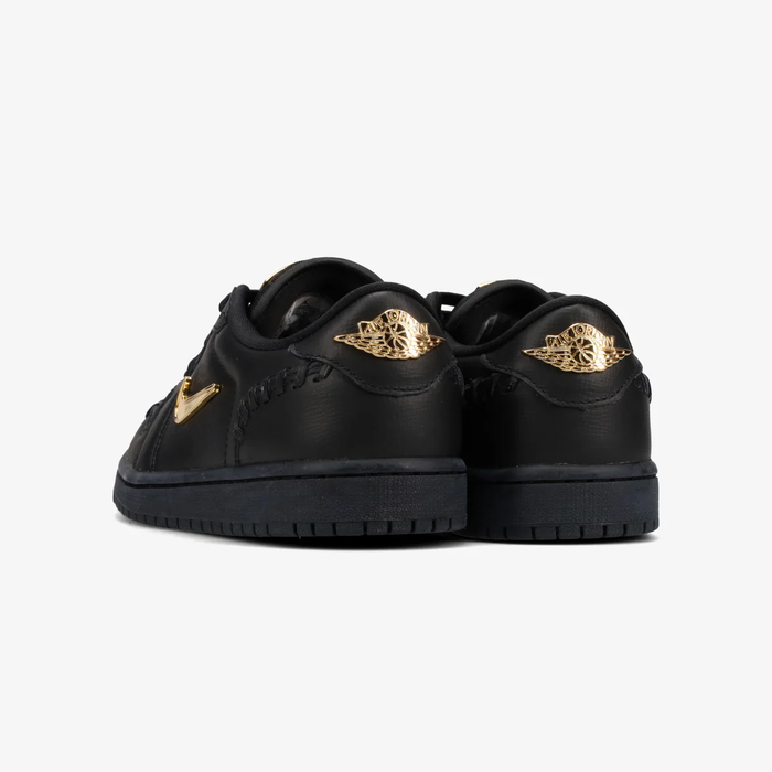 NIKE WMNS AIR JORDAN 1 LOW