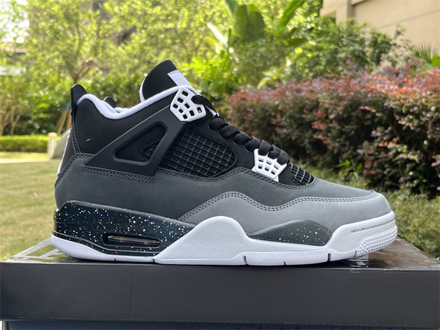 Air Jordan 4 “Fear”