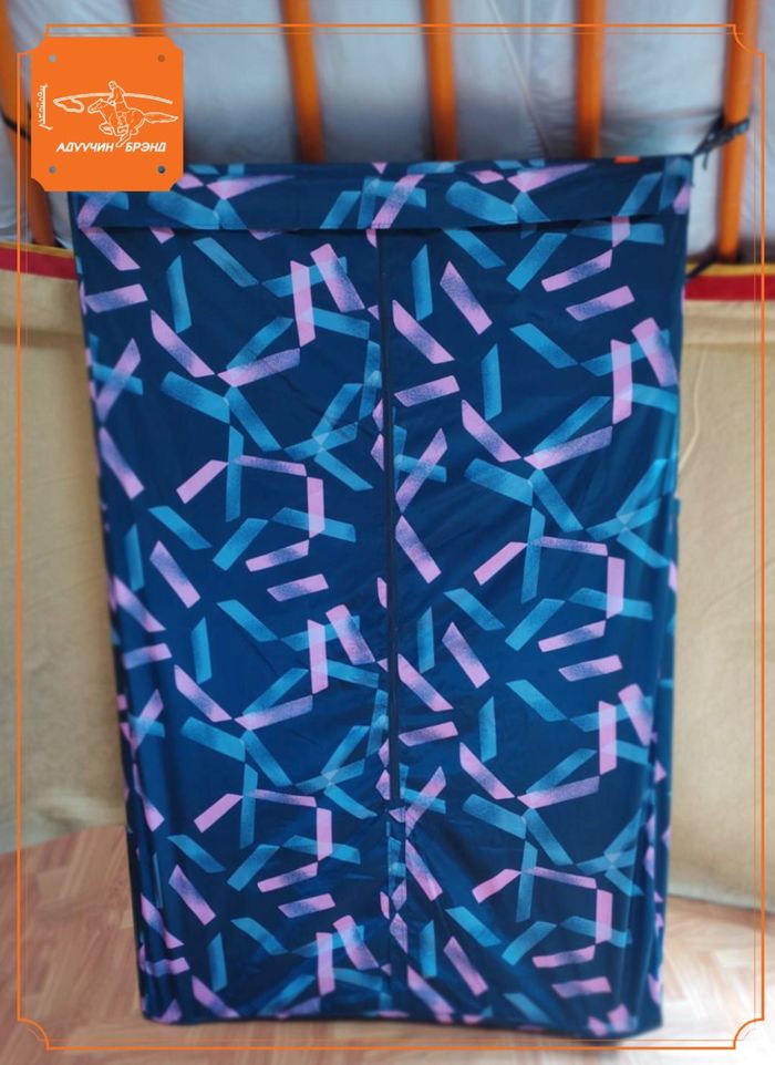 Нүүдэлчин шкаф