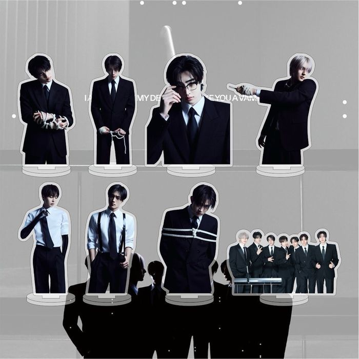 Enhypen standee #2